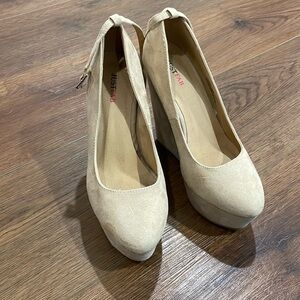 JustFab Wedges 5.5
